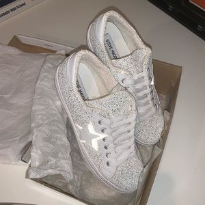 BRAND NEW steve madden sneakers